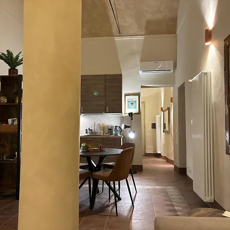 Apartment L'antica Colonna, In Centro Storico